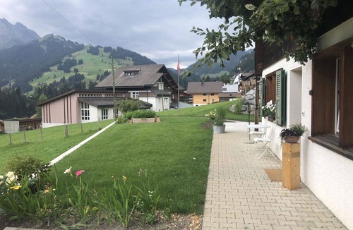Adelboden Apartment | Nice apartment for 2 guests with WIFI and balcony
