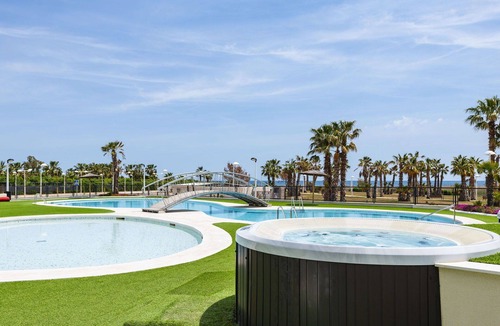 Cabanes Apartment | Nice apartment for 4 people with WIFI, A/C, pool, TV and terrace