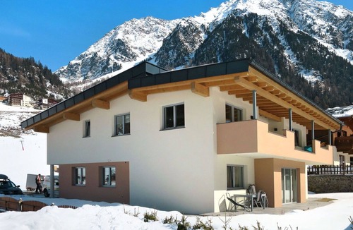Gries Apartment | Nice apartment for 4 people with WIFI, TV, terrace and parking
