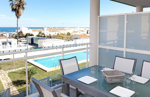 Les Deveses Apartment | Nice apartment for 6 people with WIFI, A/C, pool, TV and terrace