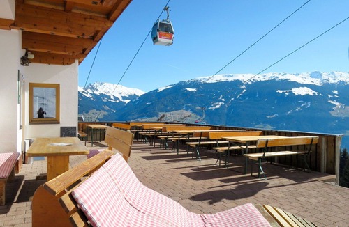 Emberg Apartment | Nice apartment for 4 guests with WIFI, TV and terrace