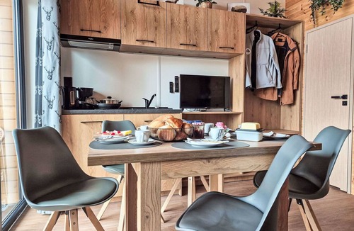 Fischbachau House | Nice apartment in villa for 5 guests with A/C, TV and terrace