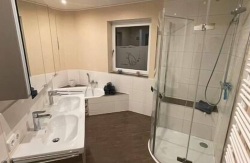 Himmelkron Apartment | Nice apartment in Himmelkron