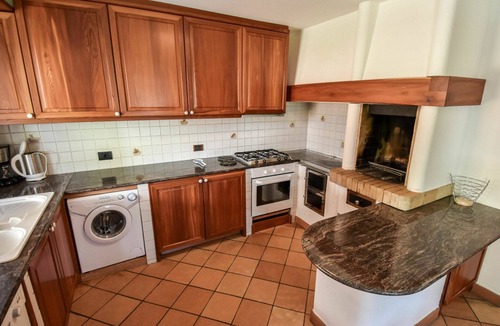 Canazei House | Nice apartment in villa for 8 guests with WIFI, TV, balcony and pets allowed