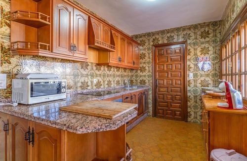 Puente Genil House | Nice home in Puente Genil