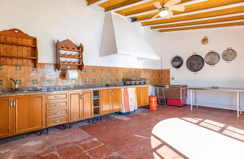 Puente Genil House | Nice home in Puente Genil
