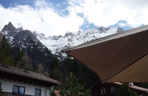 Mittenwald House | Nice, lovingly completely renovated apartment right below the Karwendel.