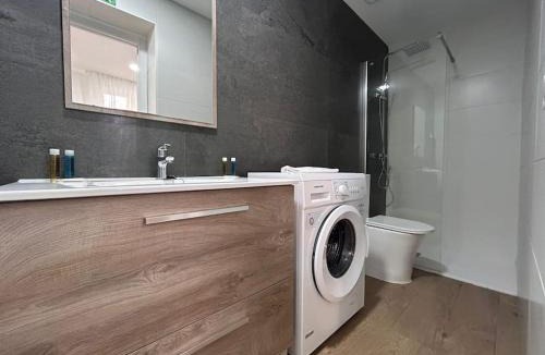 Pueblo Nuevo Apartment | Nice studio in Madrid URQ1
