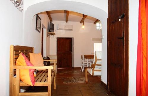 Torrejon El Rubio House | Nido Menas