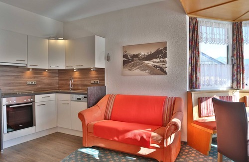 Graen Apartment | No. 13 Fewo Litnis - Guesthouse Braito
