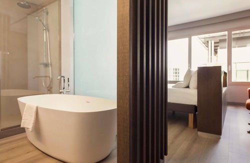 Corralejos Hotel | Novotel Madrid Feria and Airport