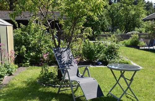 Bad Endorf Apartment | Nr. 1 Ferienwohnung, 40 qm Obergeschoss, 1 Separates Schlafzimmer