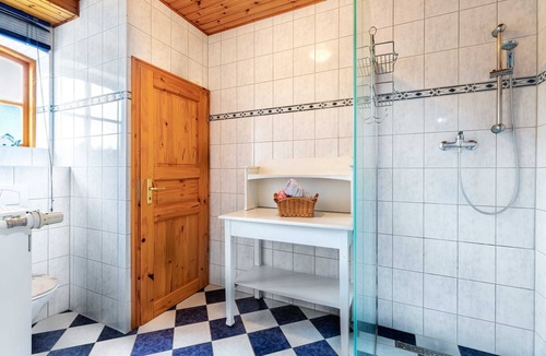 Steffenshagen House | Nr. 2 - 4 Zimmer Ferienwohnung mit Kamin, Terrasse, Garten - Ostsee Bauernhof Schwalbennest OFC 15
