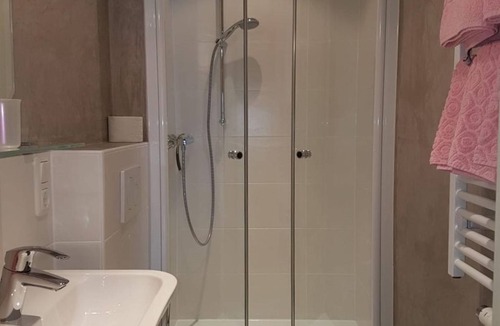 Kruen Other | "Nr.2" apartment/1 bedroom/shower, toilet - Hanslbauer, holiday apartments
