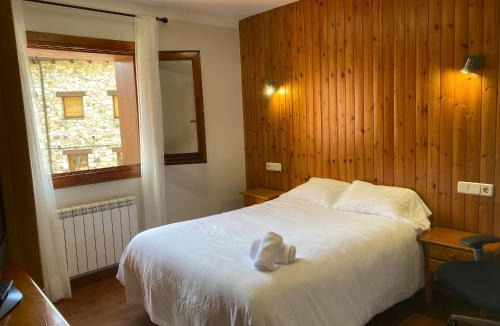 Erill la Vall House | NRY ESTANCES I SERVEIS EL TARTER 2