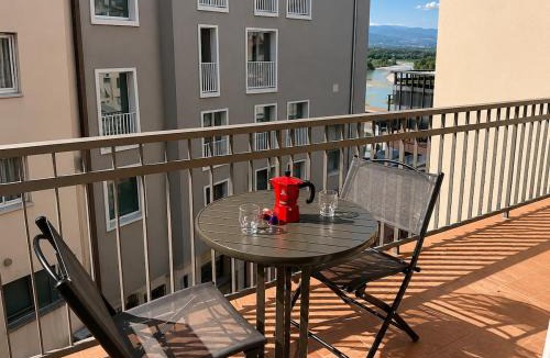 Belluno Apartment | Nuovo Loft in centro città più terrazzo vista fiume