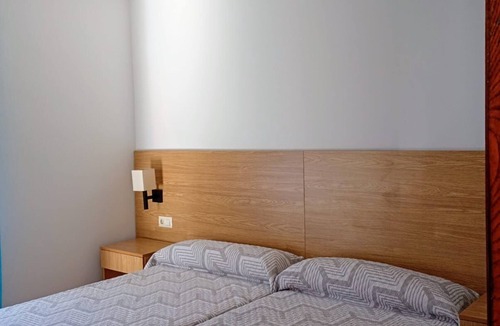 Redondela House | O Regato