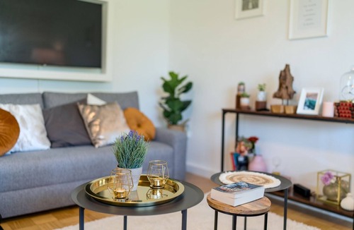 Freilassing Apartment | OG1 M Helle 70m² 2-Zimmer Wohnung nähe Salzburg