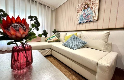 Vigo Apartment | Olive Apartment with Parking