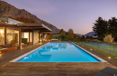 Kawarau Falls Villa | Oraka Lakeside Retreat by Sotheby's Luxury Rental Homes
