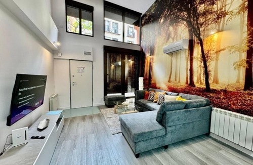 Embajadores Apartment | Oshun Ave Maria