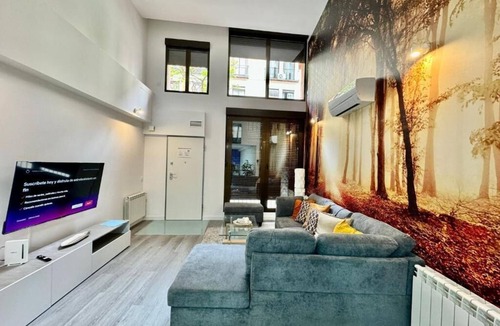 Embajadores Apartment | Oshun Ave Maria