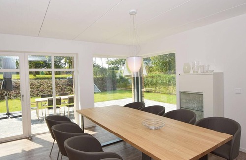Lobbe House | Ostseefrische in Lobbe by Interhome