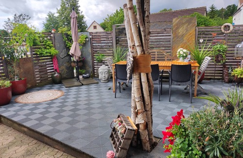 Wolframs-Eschenbach Apartment | Our 2024 newly built and cozy apartment in vintage-modern style with about 60sqm is at ground level with separate entrance and can accommodate 1-4 people. The fully equipped kitchen with fridge, stove, oven, kettle and coffee machine