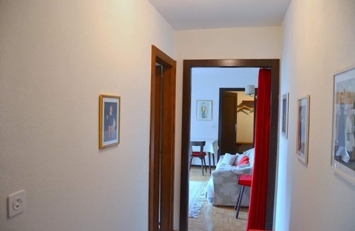 Saint-Luc Apartment | Outside : 3-room flat for 5 persons on the basement floor, balcony -Inside : 90 sqm, separate entran