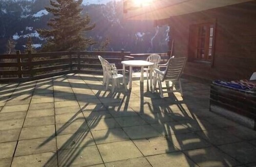St. Luc Apartment | Outside : flat on the 1st floor of the apartment house with a large south terrace (85sqm), for 6 per