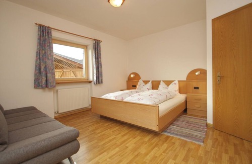 Lajen House | Paderlafoderhof Apartment 1, Zentrale Lage mit Garage