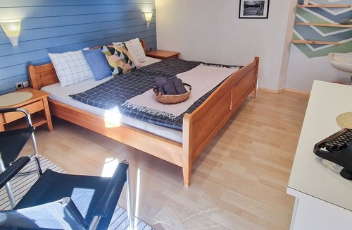 Kauns Apartment | Painted Skies Hideaway - Vacation Rental