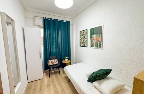 La Almozara Apartment | Palacio del Pilar - Turistea
