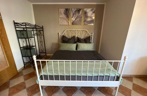 Bad Aibling Apartment | Palmen Apartment direkt in Bad Aibling