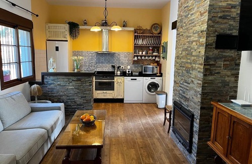 Casabermeja Cottage | Peaceful Gated Home, Fast Wifi for Remote Work, Private Pool, BBQ, Kids Area