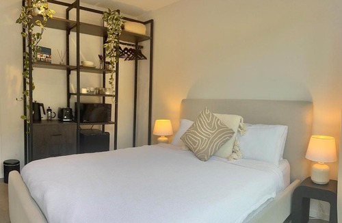 Kawarau Falls Apartment | Peaceful Private Room and Ensuite