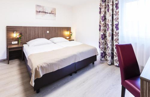 Herzogenaurach House | Pension Altes Backhaus