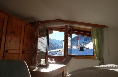Lanersbach Bed & Breakfast | Pension Bergkristall