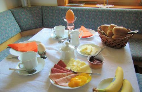 Ehrenberg Bed & Breakfast | Pension Hänsel