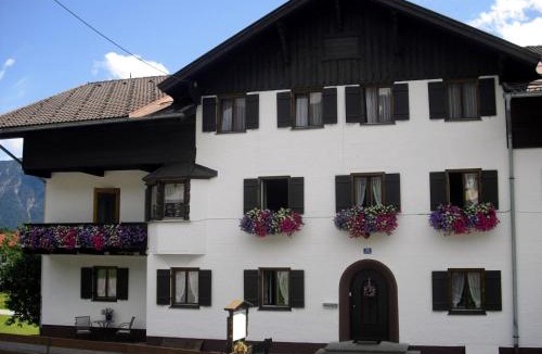 Hoefen House | Pension Leitner
