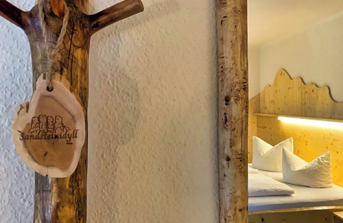 Niederrathen House | Pension zum Talwächter im Sandsteinidyll