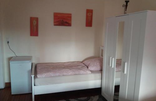 St. Gertrud House | Pensionszimmer Lützowzimmer