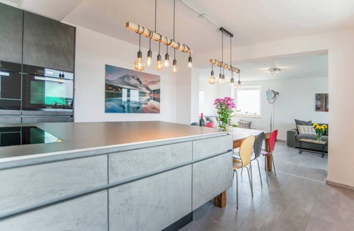 Ruettenscheid Apartment | Penthouse above Essen near the trade fair