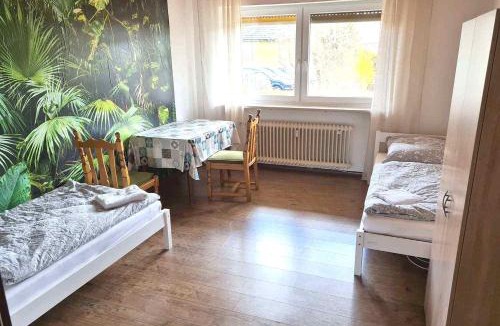 Milmersdorf Apartment | Penthouse Apartment near Nürnberg