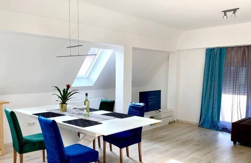 Lechhausen-Ost House | ☆Perfect for Business & Groups: 1 House, 5 Apartm.
