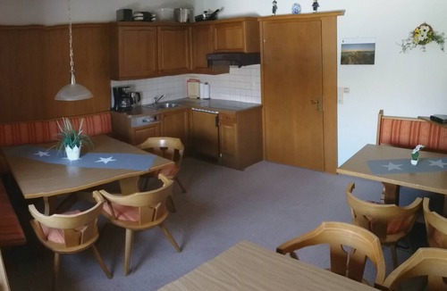 Ehenbichl Apartment | Perfectly quiet but central location, spacious apartment for families or groups!