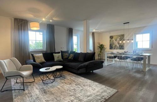 Munchen District Apartment | Perfekt für 6! Küche Netflix BBQ Parkplätze