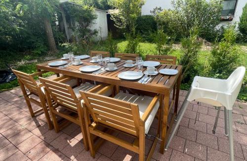 Munchen District Apartment | Perfekt für 6! Küche Netflix BBQ Parkplätze