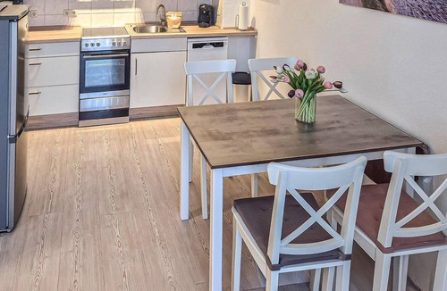 Hohen Wieschendorf Apartment | Pet friendly apartment in Hohen Wieschendorf