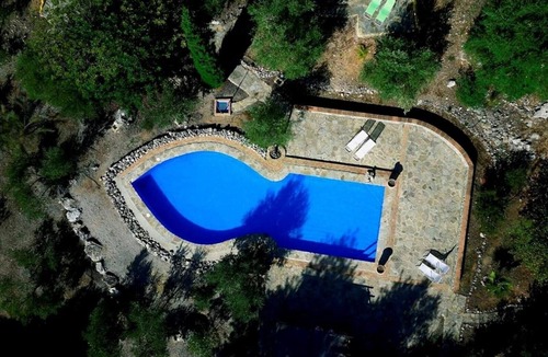 Montecorto Apartment | Pet Friendly Holiday Home 'Romantic paradise 1' with Pool, Garden and Wi-Fi